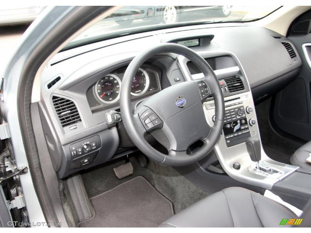 2010 XC60 T6 AWD - Silver Metallic / Anthracite photo #11