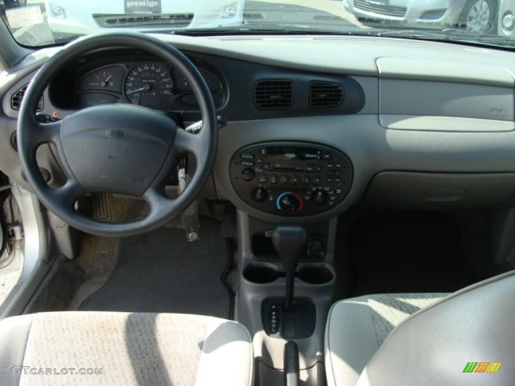 1998 Escort SE Wagon - Silver Frost Metallic / Gray photo #9