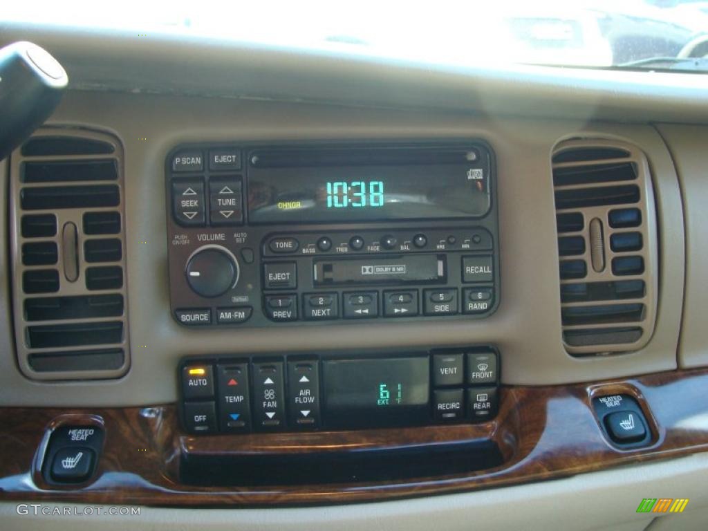2004 Buick Park Avenue Ultra Controls Photo #38481087