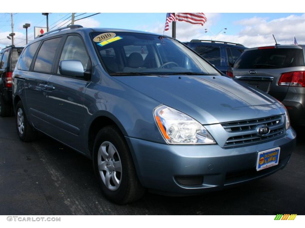 Glacier Blue Kia Sedona