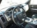 Oxford White - Mariner V6 4WD Photo No. 4