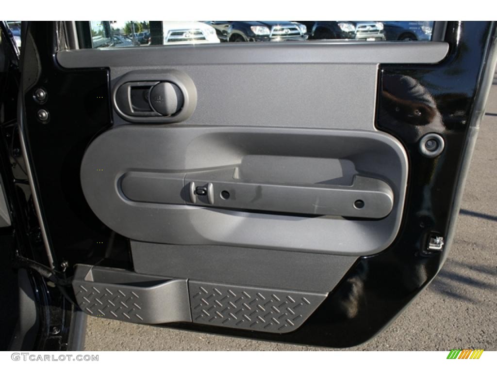 2010 Jeep Wrangler Rubicon 4x4 Dark Slate Gray/Medium Slate Gray Door Panel Photo #38485171