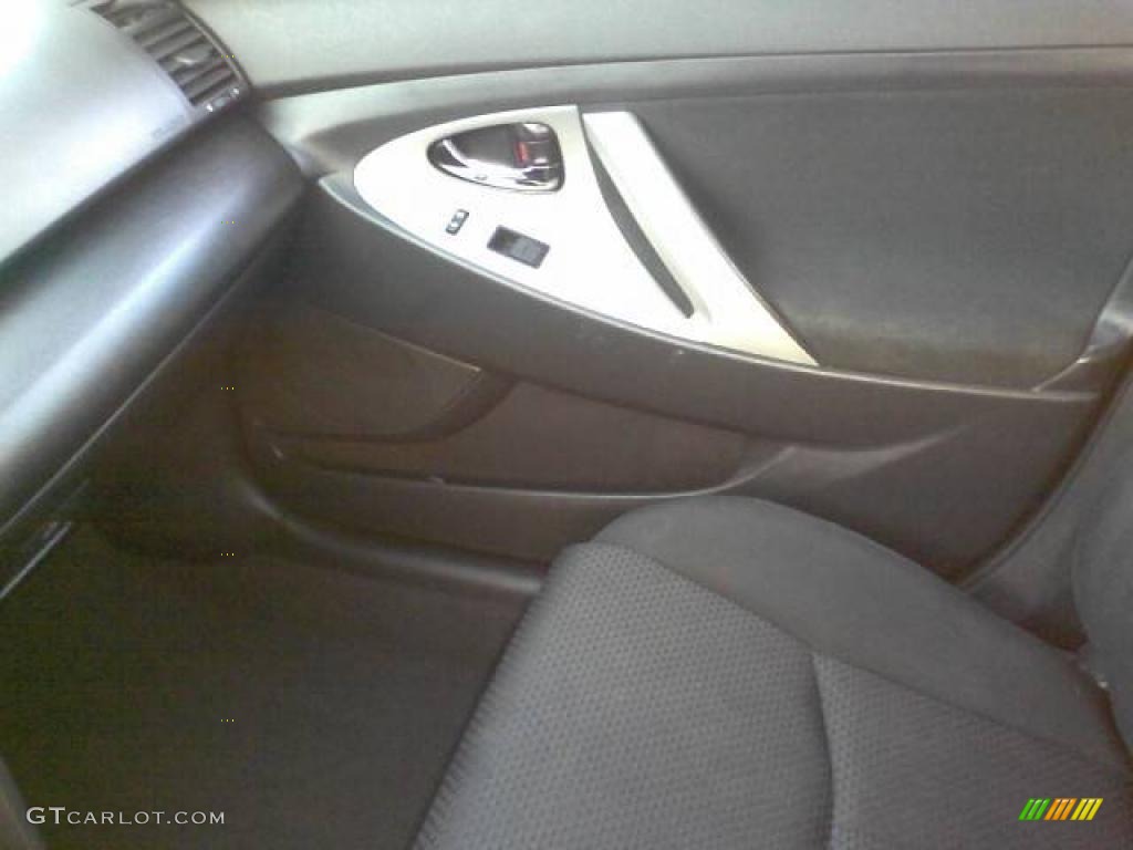 2008 Camry SE - Super White / Dark Charcoal photo #11