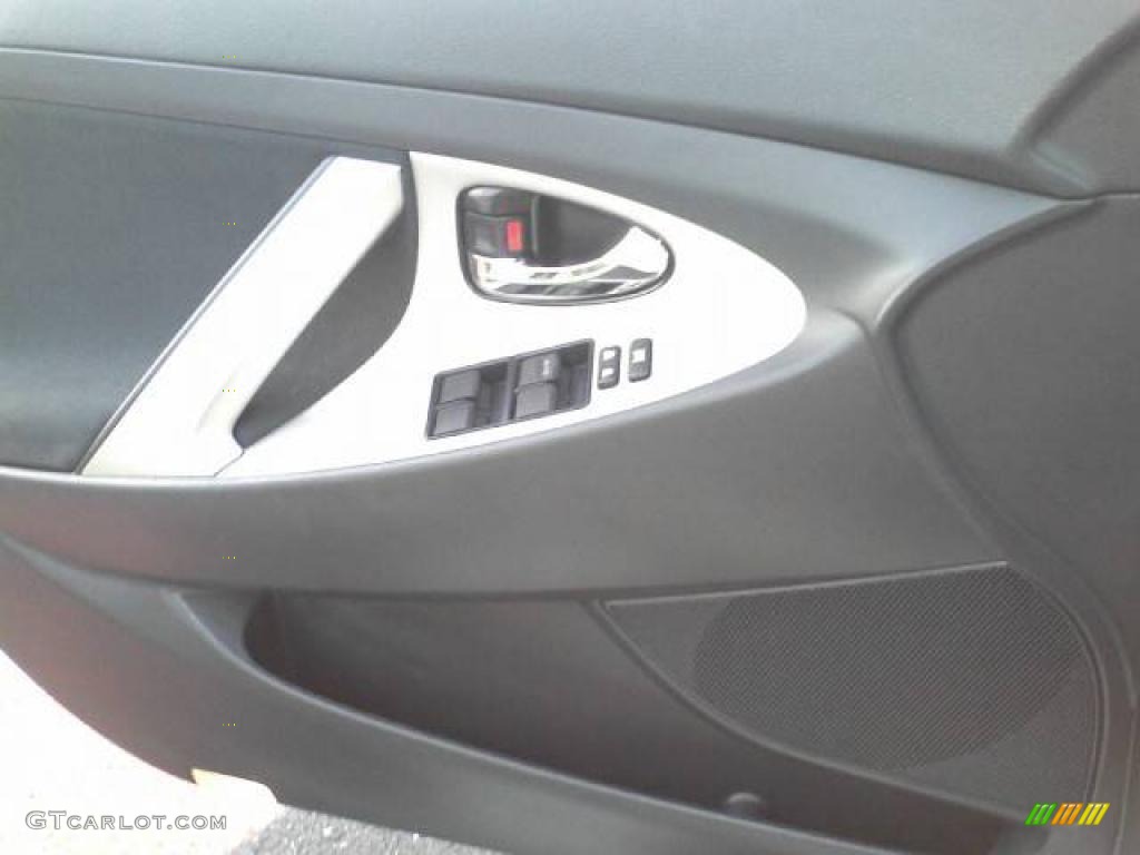 2008 Camry SE - Super White / Dark Charcoal photo #12
