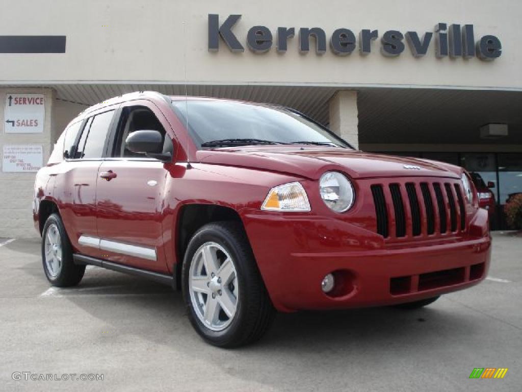 Inferno Red Crystal Pearl Jeep Compass