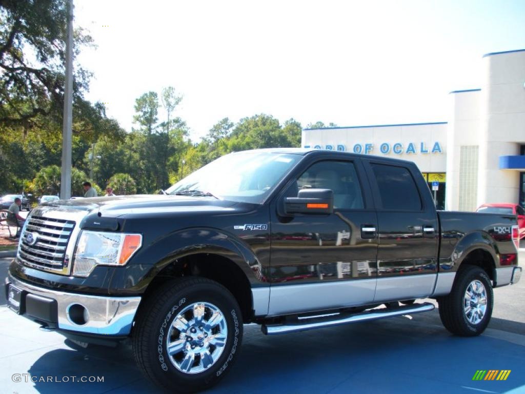 2010 F150 XLT SuperCrew 4x4 - Tuxedo Black / Medium Stone photo #1