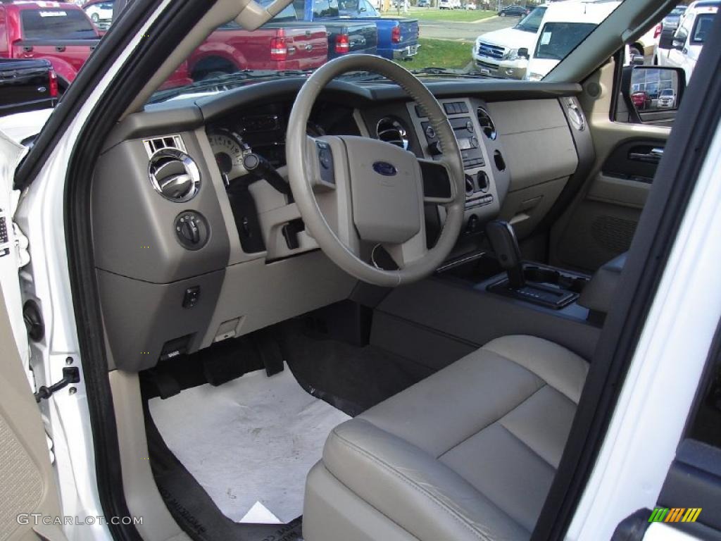 2009 Ford Expedition EL XLT 4x4 Interior Color Photos