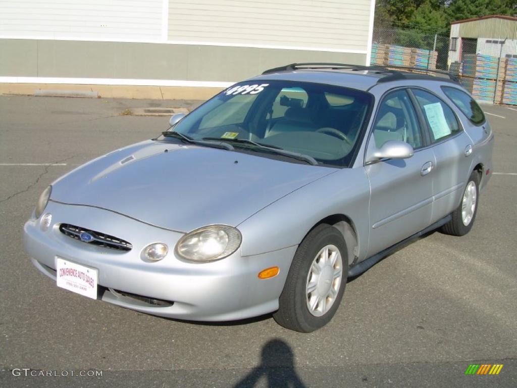 Silver Frost Metallic 1998 Ford Taurus SE Wagon Exterior ...