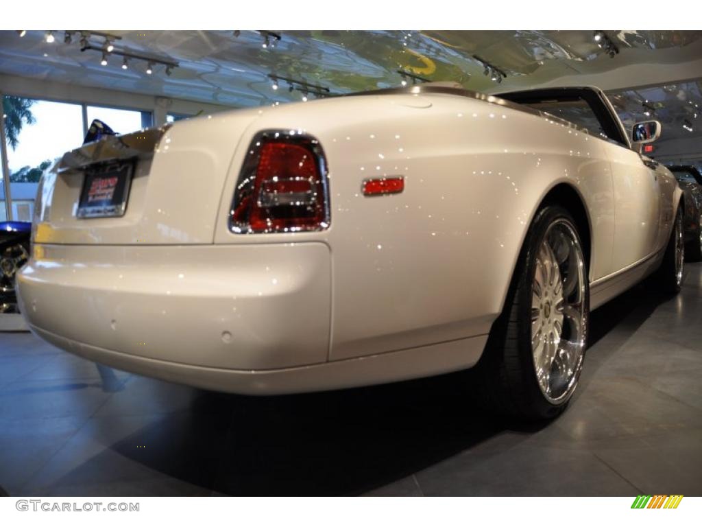 2008 Phantom Drophead Coupe  - English White / Light Creme photo #6