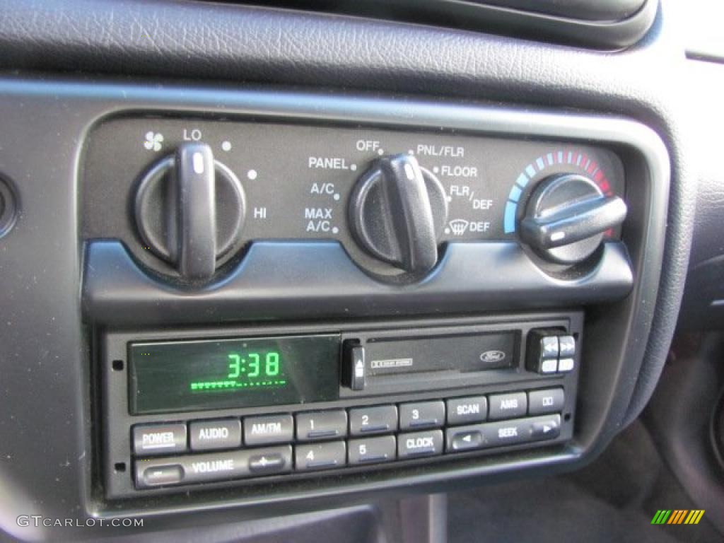 1999 Ford Contour SE Controls Photo #38492940