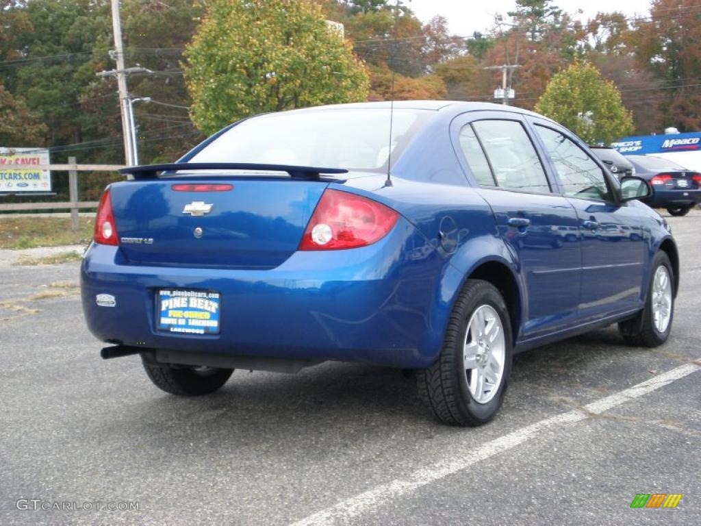 2005 Cobalt LS Sedan - Arrival Blue Metallic / Gray photo #5