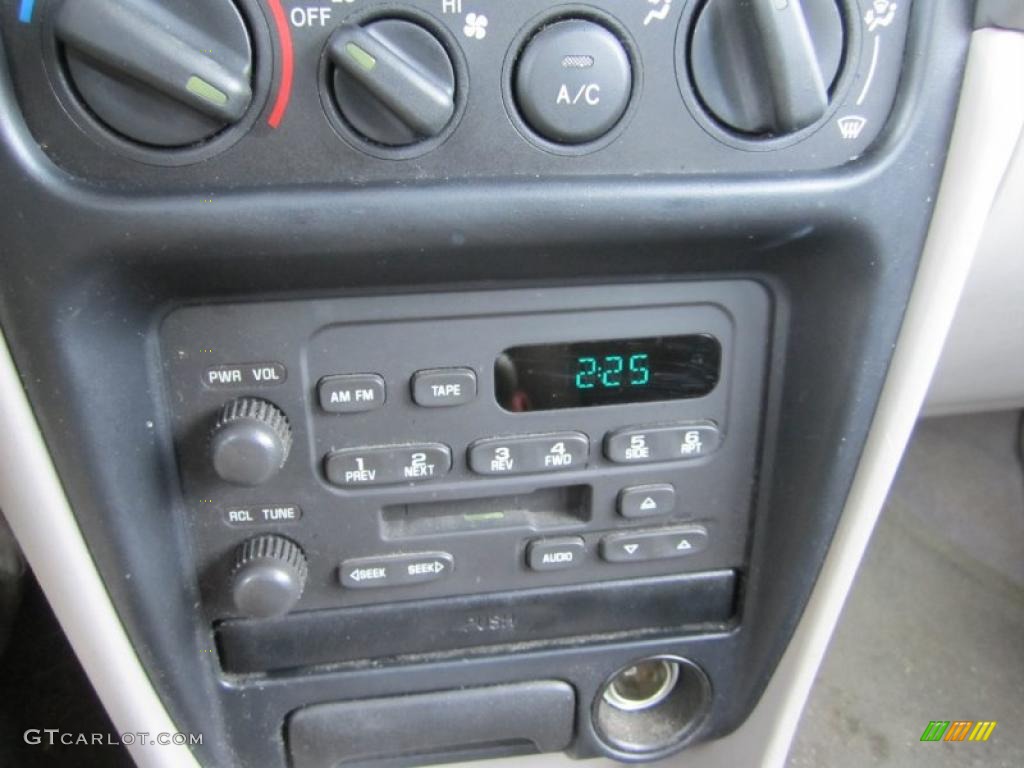 2002 Chevrolet Prizm Standard Prizm Model Controls Photo #38495047