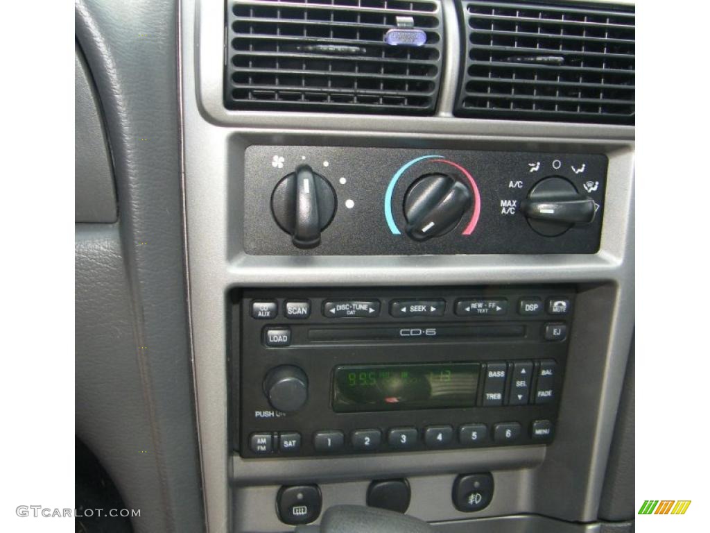 2004 Ford Mustang GT Convertible Controls Photo #38497507