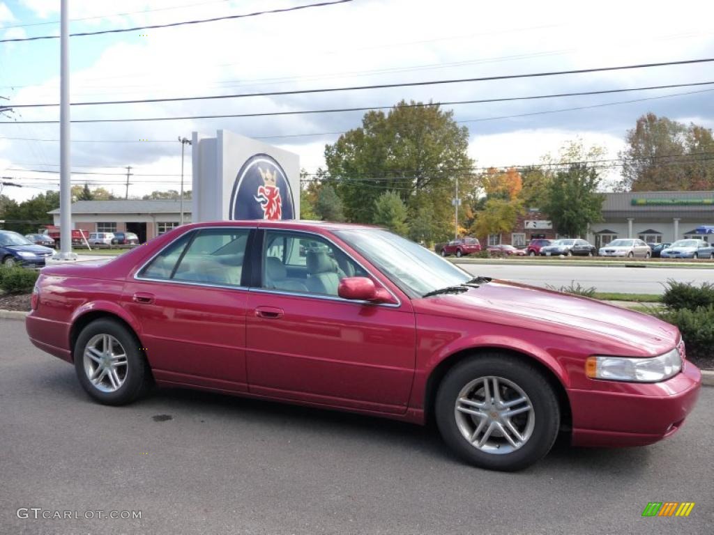 2000 Seville STS - Crimson Pearl / Oatmeal photo #3