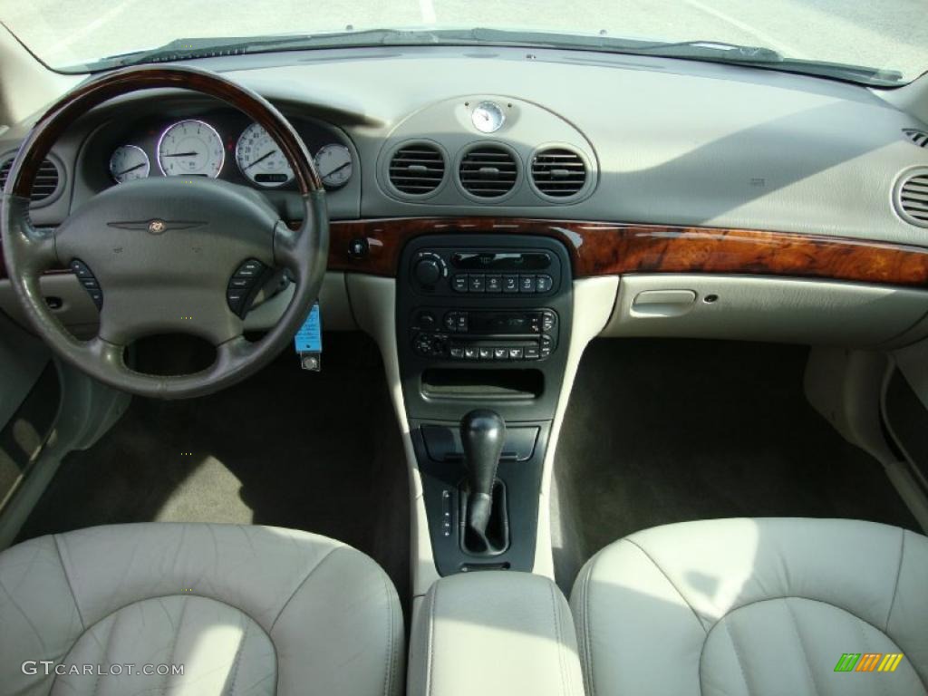 2003 Chrysler 300 M Sedan Sandstone Dashboard Photo #38498163