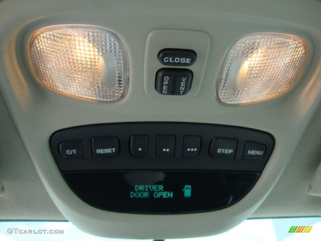 2003 Chrysler 300 M Sedan Controls Photo #38498387