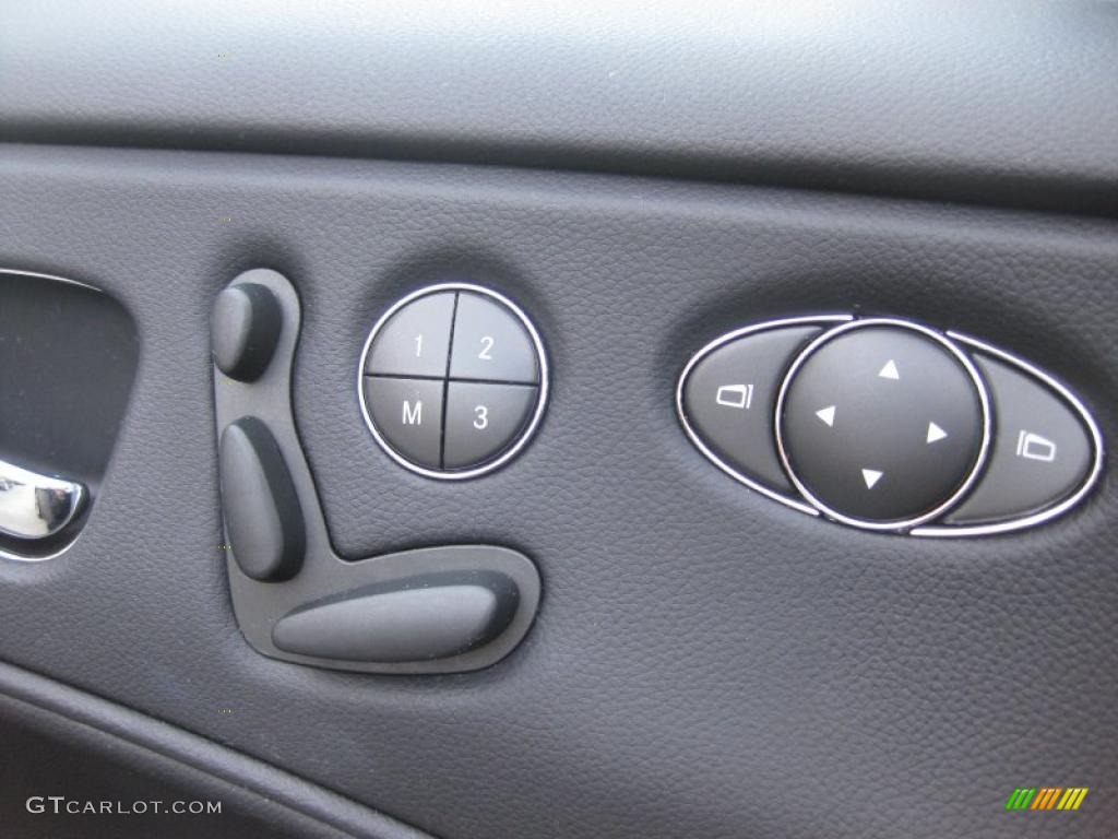 2008 Mercedes-Benz CLS 550 Controls Photo #38499591