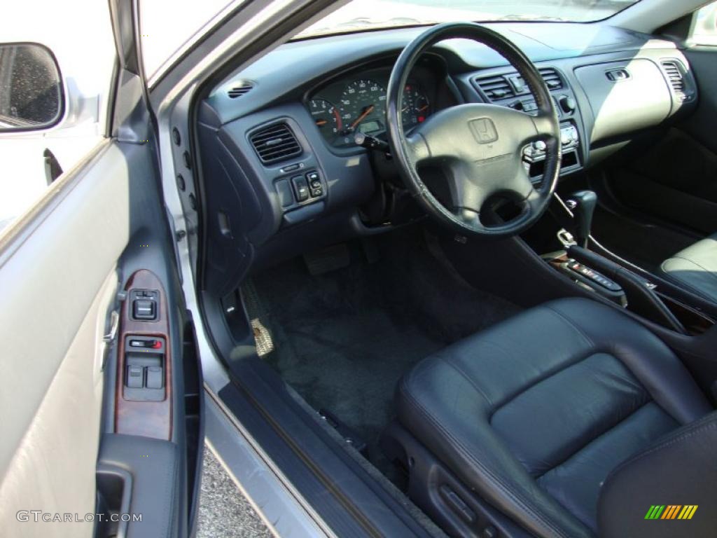 Charcoal Interior 2000 Honda Accord EX-L Coupe Photo #38499623