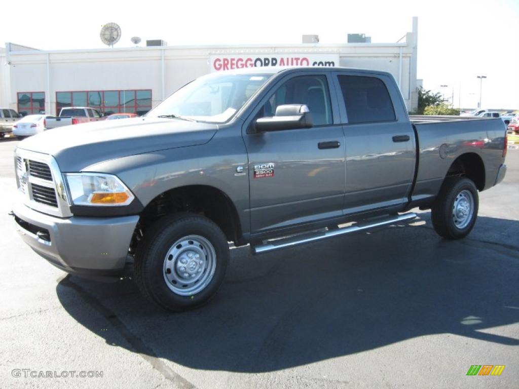 Mineral Gray Metallic Dodge Ram 2500 HD