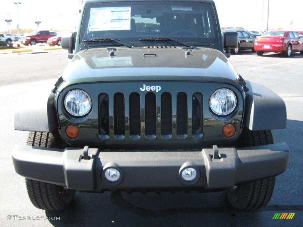 2011 Wrangler Sport S 4x4 - Natural Green Pearl / Black photo #2