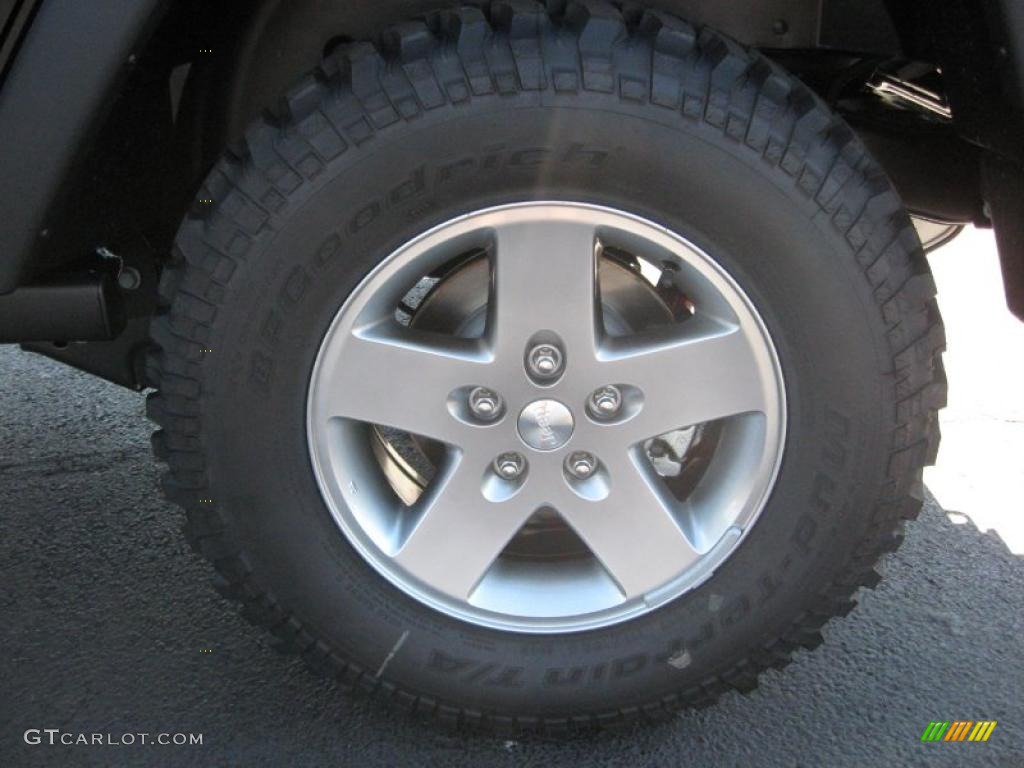 2011 Jeep Wrangler Unlimited Rubicon 4x4 Wheel Photo #38501495