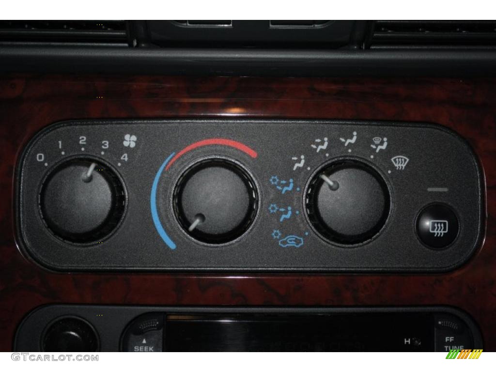 2001 Dodge Stratus SE Sedan Controls Photo #38504695