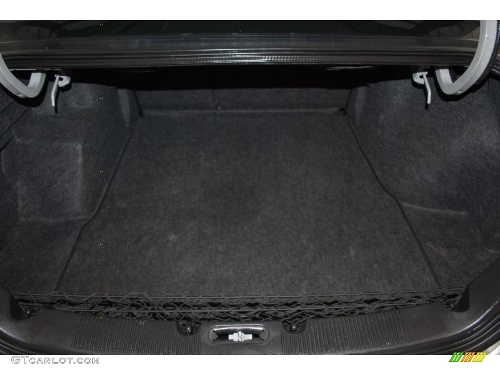 2002 Ford Taurus SES Trunk Photo #38505367