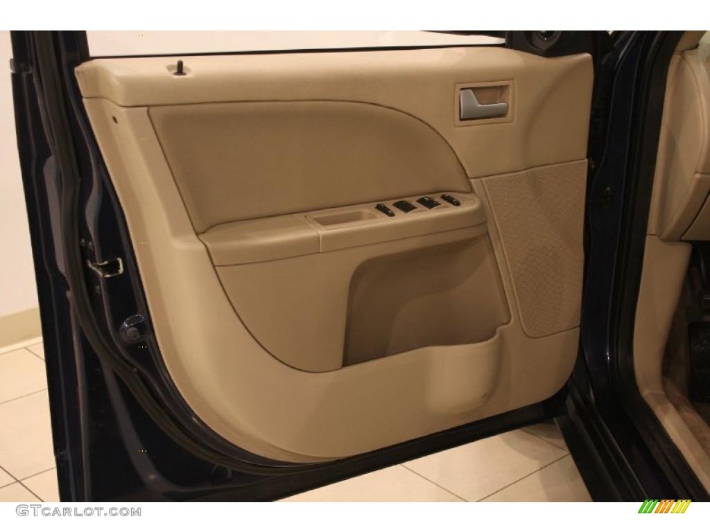 2005 Ford Five Hundred SE Pebble Beige Door Panel Photo #38507591