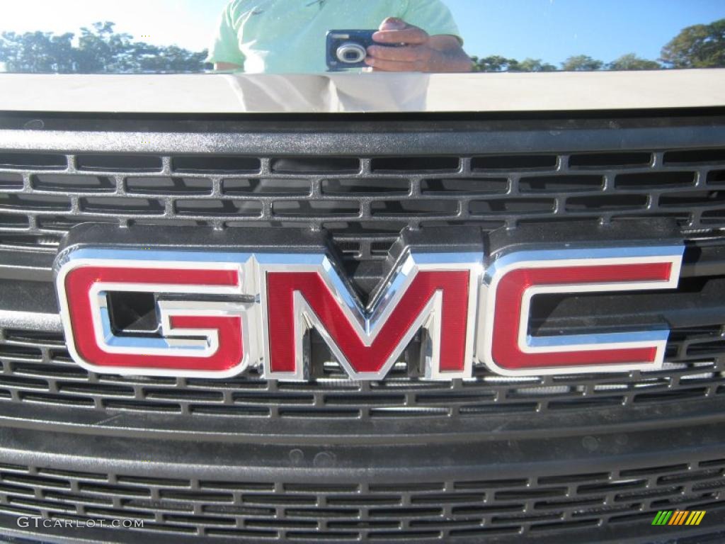 2011 GMC Terrain SLT Marks and Logos Photo #38511647