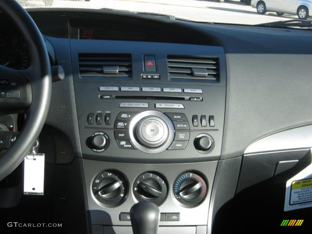 2011 Mazda MAZDA3 i Touring 4 Door Controls Photo #38512183
