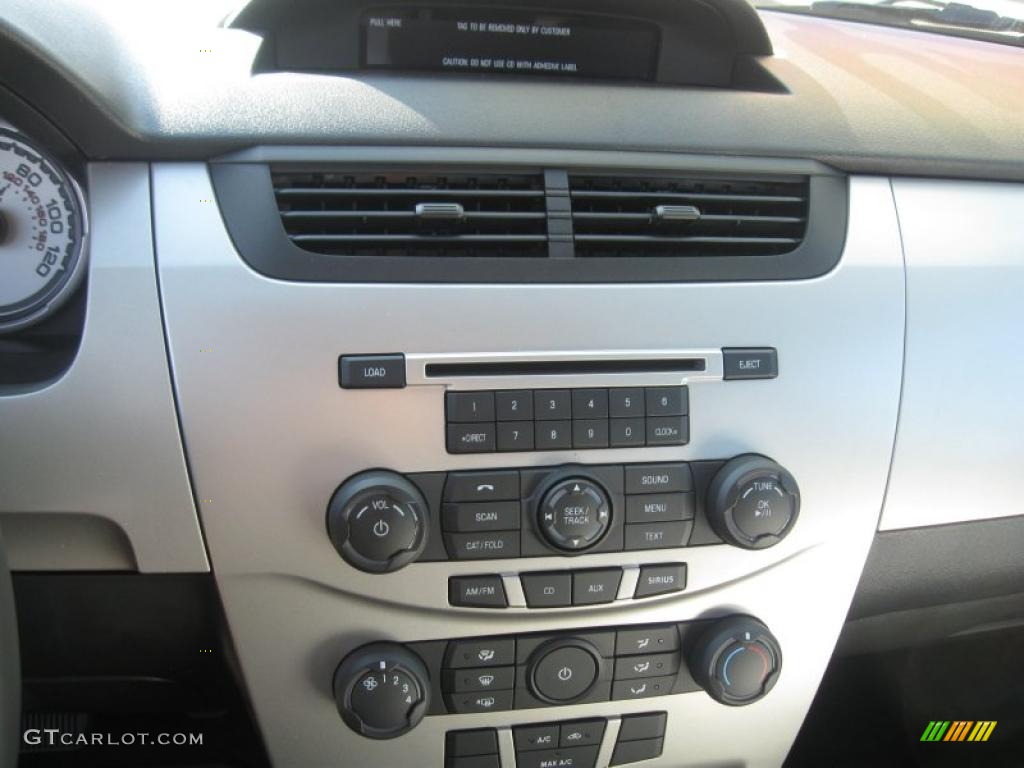 2011 Ford Focus SES Sedan Controls Photo #38512659