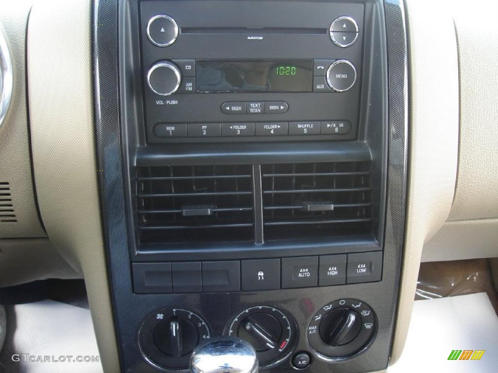 2008 Explorer XLT 4x4 - White Suede / Camel photo #28