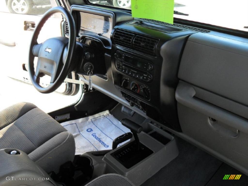 2005 Wrangler X 4x4 - Deep Beryl Green Pearl / Khaki photo #19