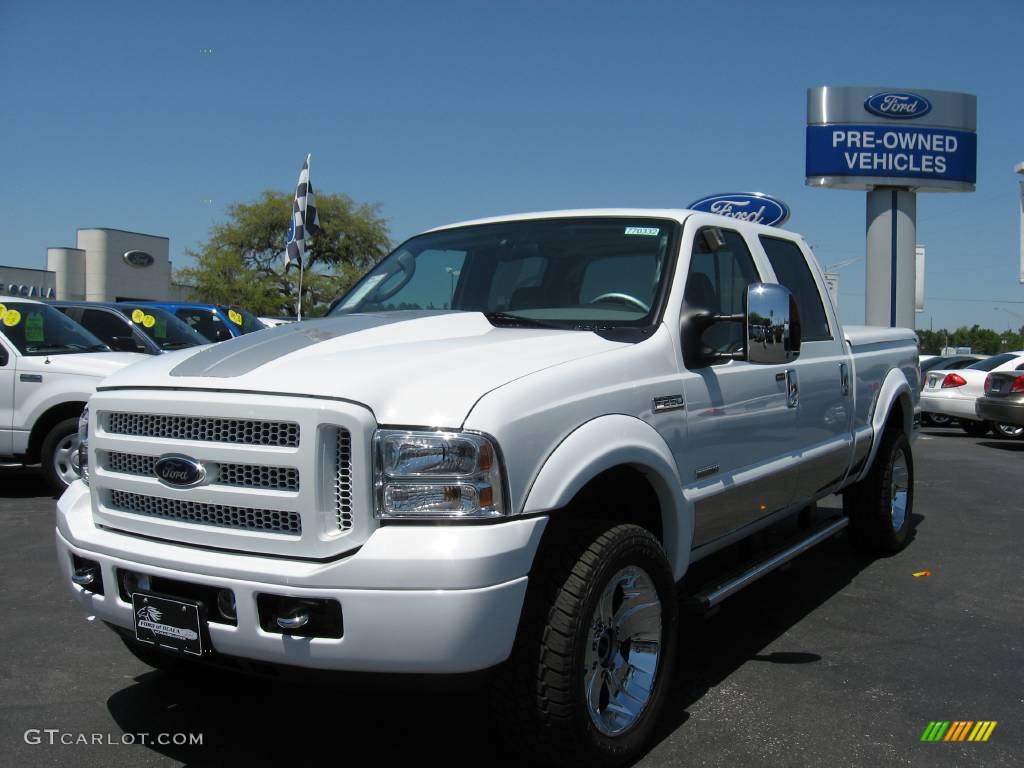 2007 F250 Super Duty XLT Crew Cab 4x4 Renegade - Oxford White Clearcoat / Black Leather photo #1