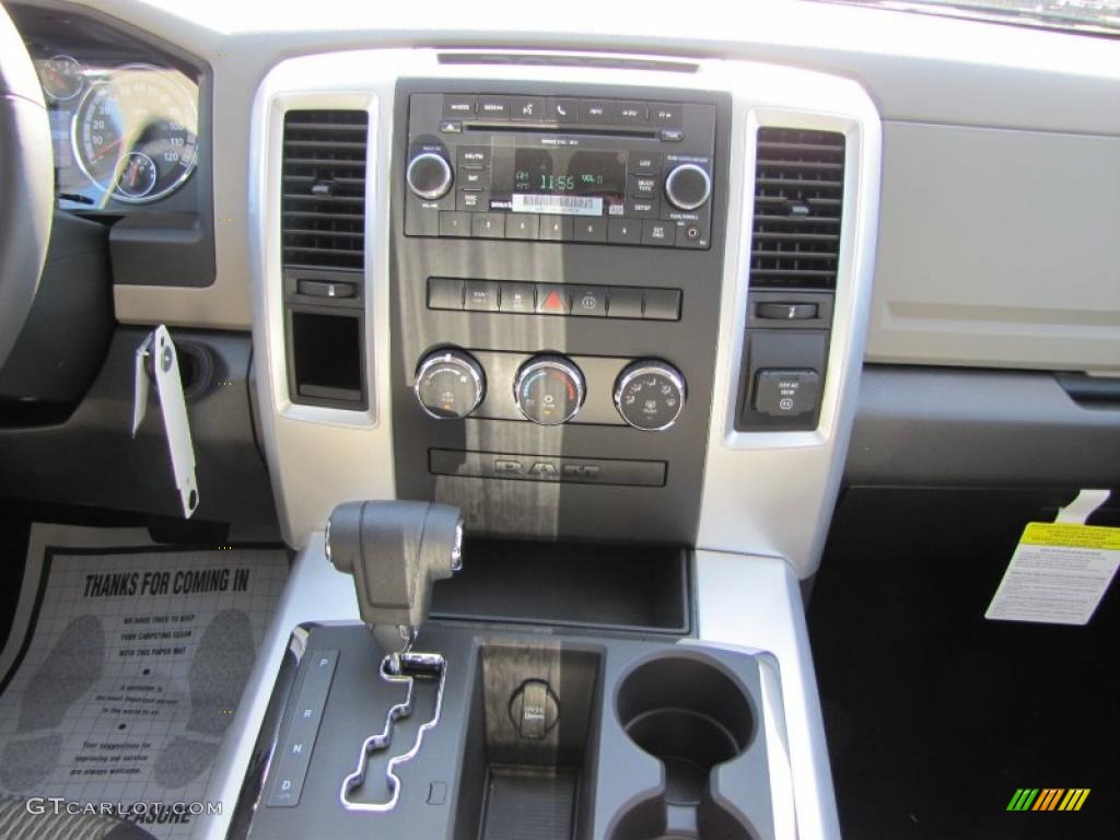 2011 Ram 1500 Big Horn Quad Cab - Rugged Brown Pearl / Dark Slate Gray/Medium Graystone photo #11