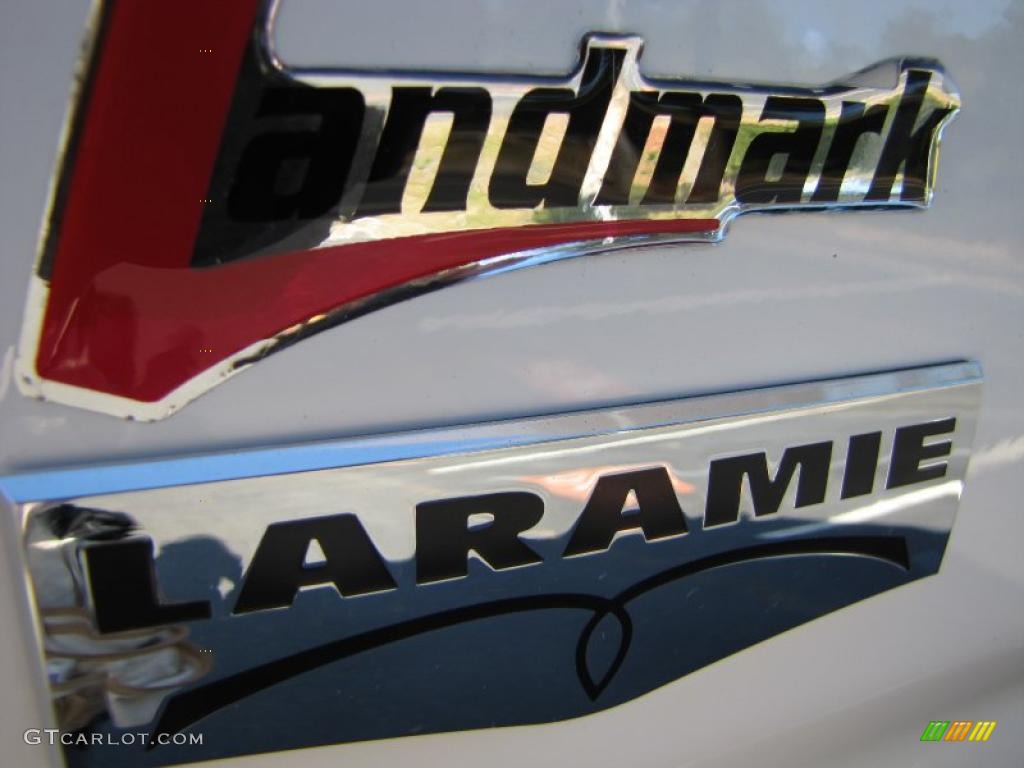 2011 Ram 3500 HD Laramie Crew Cab 4x4 Dually - Bright White / Light Pebble Beige/Bark Brown photo #8