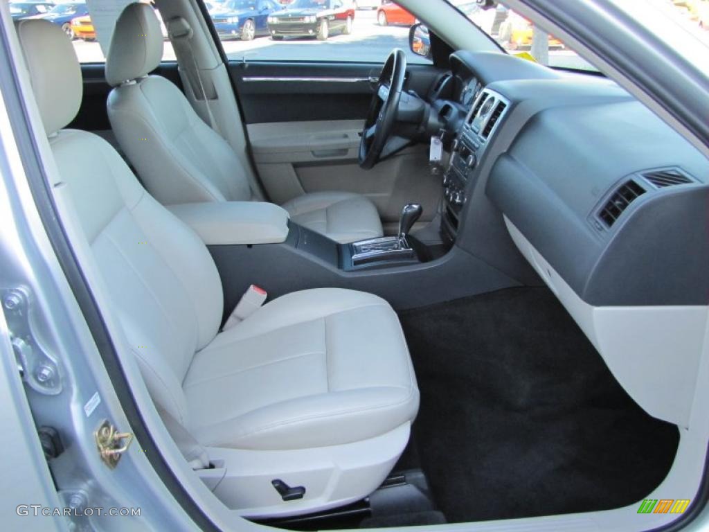 Dark Slate Gray/Light Graystone Interior 2006 Chrysler 300 Touring AWD Photo #38518507