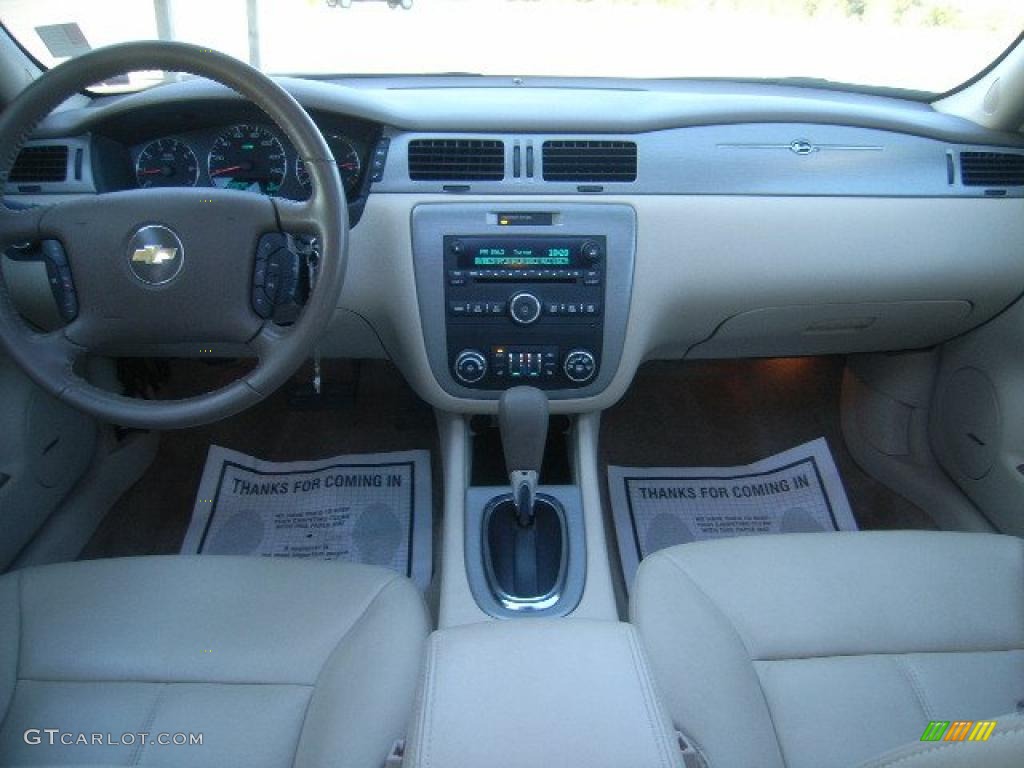 2008 Chevrolet Impala LTZ Neutral Beige Dashboard Photo #38519043