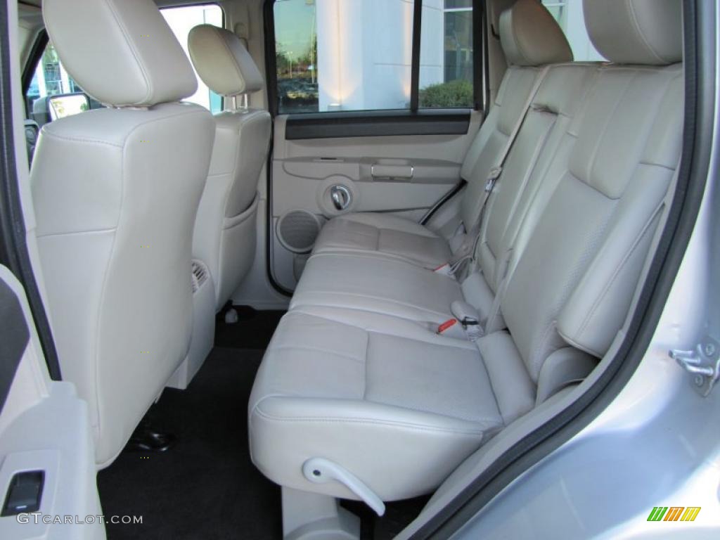 Medium Slate Gray Interior 2007 Jeep Commander Limited 4x4 Photo #38519547