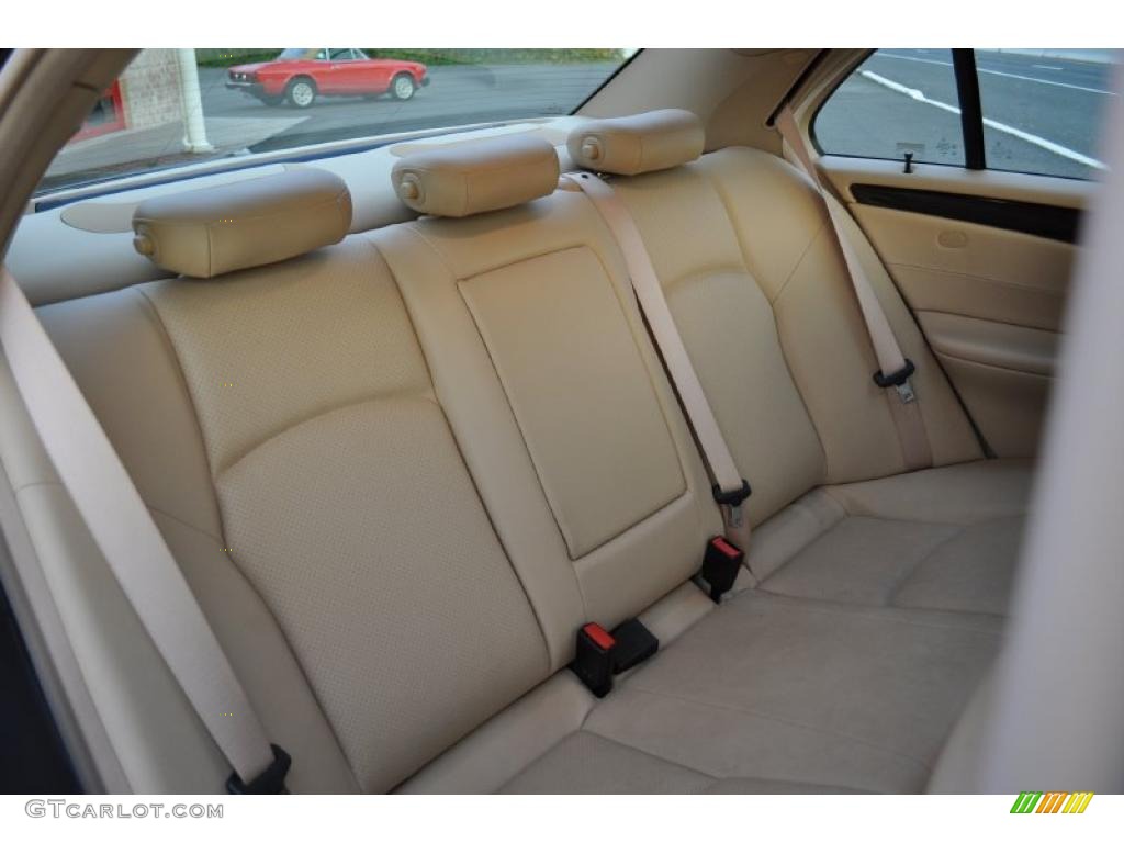 Java Interior 2004 Mercedes-Benz C 320 Sedan Photo #38525427