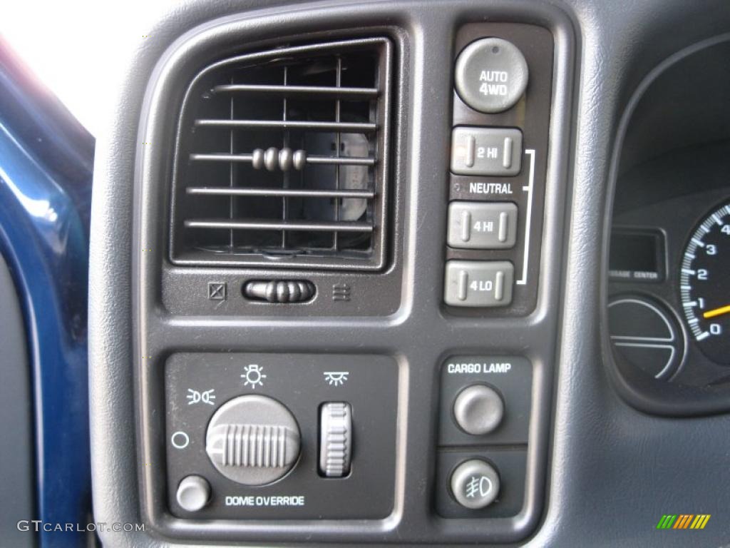 2000 Chevrolet Silverado 1500 Z71 Extended Cab 4x4 Controls Photo #38529155