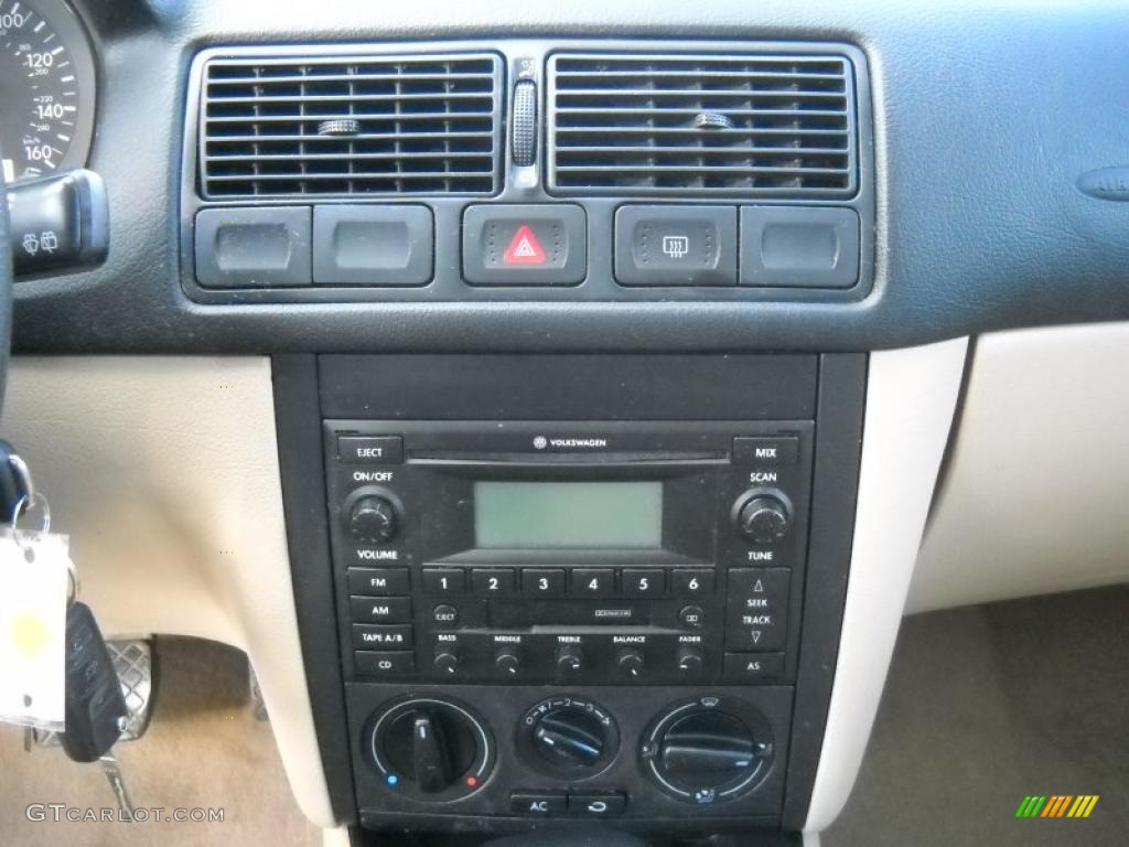 2005 Golf GL 4 Door - Indigo Blue Metallic / Beige photo #17