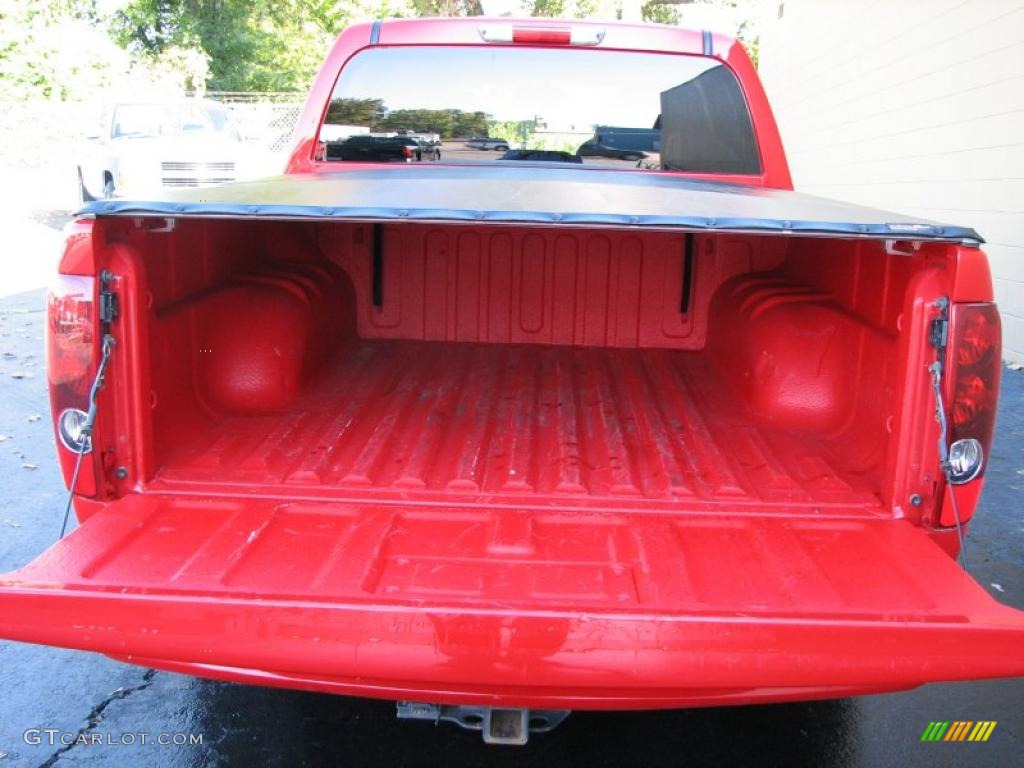 2005 Colorado Xtreme Crew Cab - Victory Red / Sport Pewter photo #11