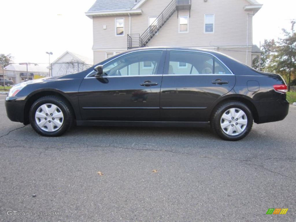 2004 Accord LX Sedan - Nighthawk Black Pearl / Black photo #4