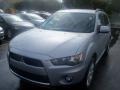 Cool Silver Metallic 2010 Mitsubishi Outlander SE 4WD