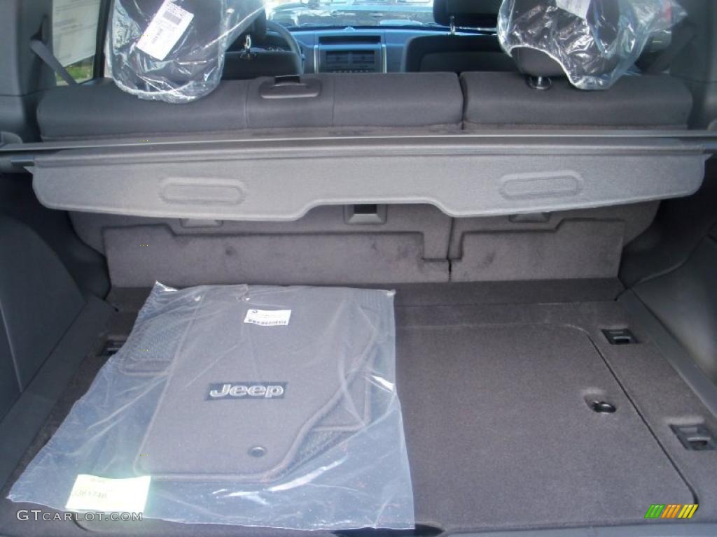 2011 Jeep Liberty Sport 4x4 Trunk Photo #38540359