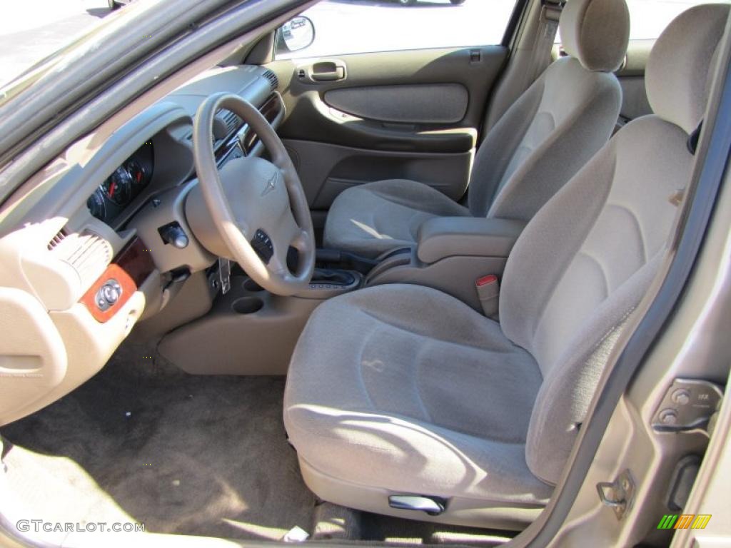 Sandstone Interior 2002 Chrysler Sebring LX Sedan Photo #38540903