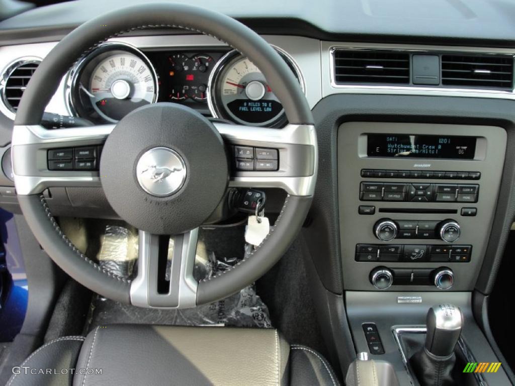 2011 Mustang GT Premium Coupe - Kona Blue Metallic / Charcoal Black photo #24