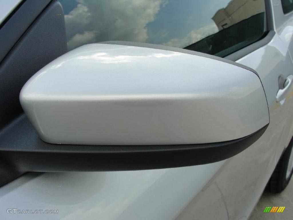 2011 Mustang GT Coupe - Ingot Silver Metallic / Charcoal Black photo #12