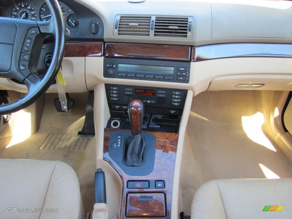 2001 BMW 5 Series 525i Sedan Sand Beige Dashboard Photo #38541503